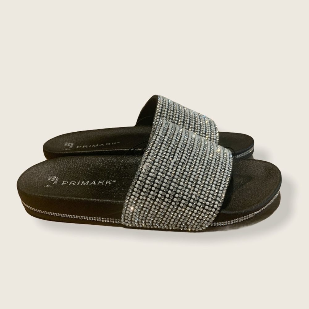 NWT Rhinestone and Pearl slides